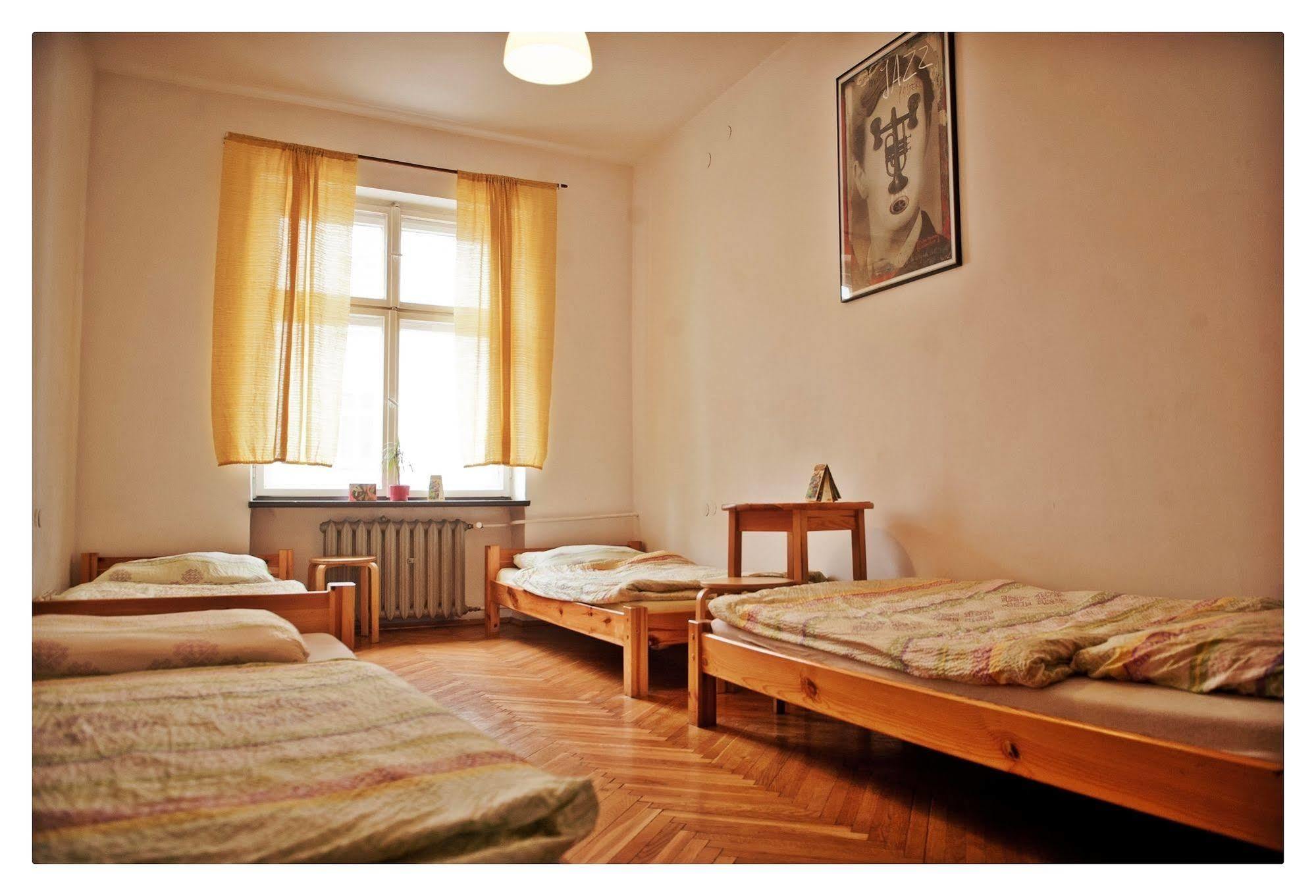 ורוצלב Hostel Bemma - Ozonowane Pokoje מראה חיצוני תמונה